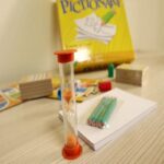 Family Board Game Pictionary With Guide - Image 3