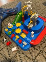 Car Adventure Toy With 4 Cars & Helicopter - Image 2